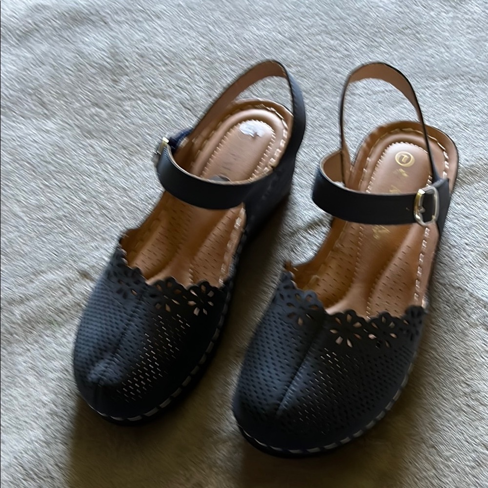 Patrizia Luca Black Sandals with Perforated Leather and Buckle